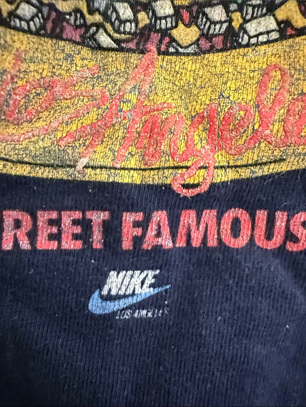 Nike Navy Short-Sleeve Tee with Small Multicolor Chest Graphic xl Los Angeles